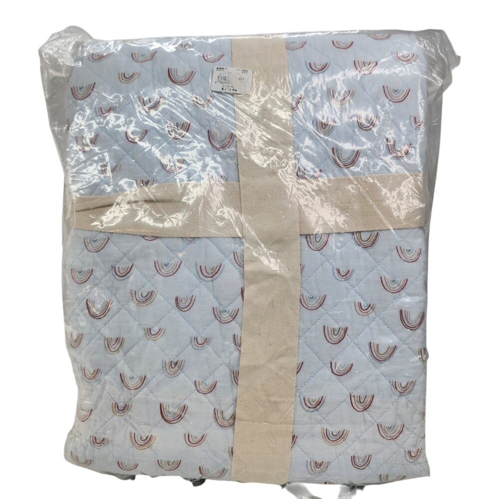 NIP LC Lauren Conrad Twin XL Quilt Set Blue Rainbow Star Organic Cotton - Picture 3 of 10